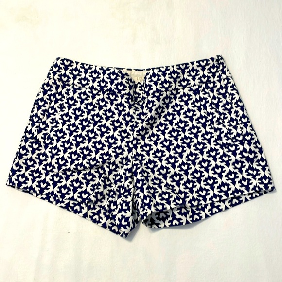 J Crew stretch shorts size 4. EUC. Adorable navy and cream print. - Picture 1 of 4